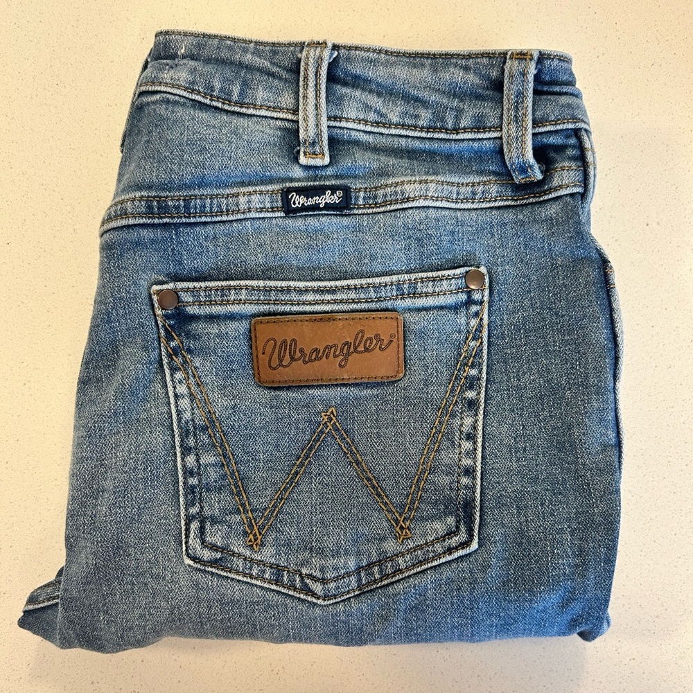 Wrangler Women's Light Blue Denim Jeans